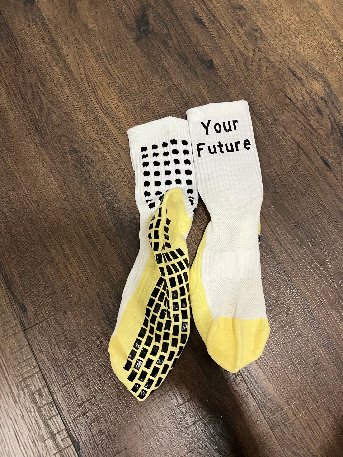 𝓨𝓸𝓾𝓻 𝓕𝓾𝓽𝓾𝓻𝓮 𝓖𝓻𝓲𝓹 𝓢𝓸𝓬𝓴𝓼